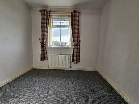 43 Parkhall Road, Antrim, BT41 1BU - Photo 3