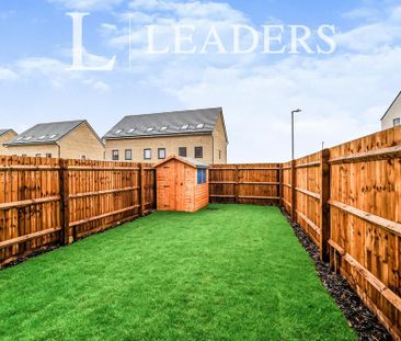 3 bedroom semi-detached house to rent - Photo 2