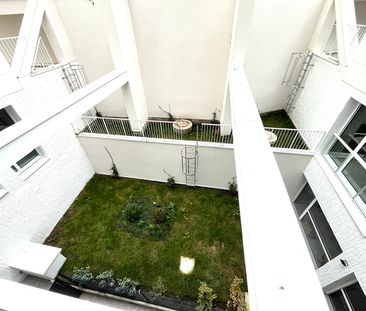 Location Appartement 1 pièce 33m² - Photo 6