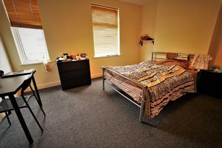 4 bedroom house to rent - Photo 4