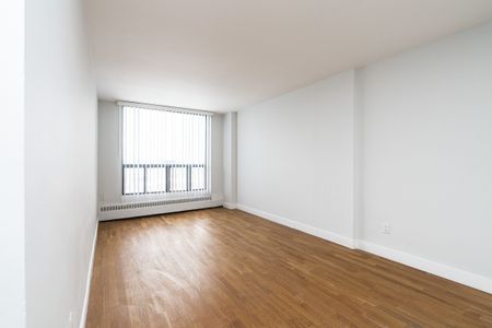 800 Richmond Street West - Photo 2