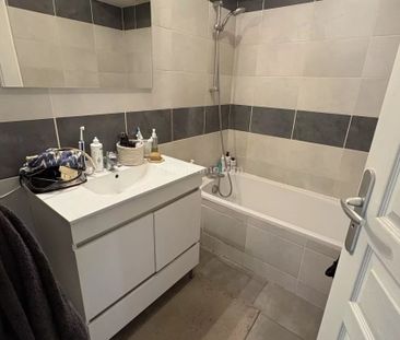 Location Appartement 2 pièces 42 m2 à Martigues - Photo 2