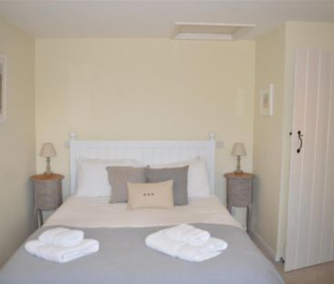 2 bedroom end of terrace house to rent - Photo 5