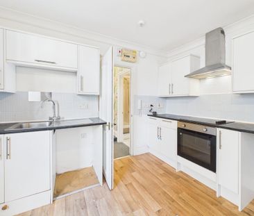 1 bedroom ground floor flat to rent - Photo 1