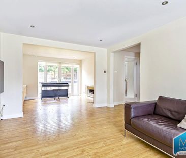 3 bedroom detached house to rent - Photo 2