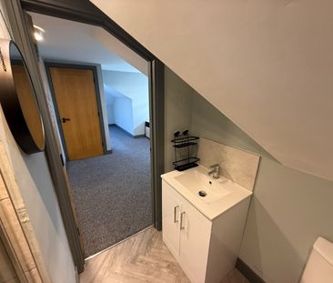 Room in a Shared House, Bath Road, BS4 - Photo 6