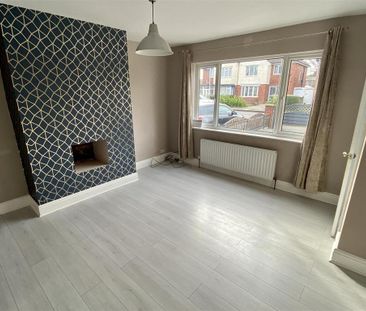 2 bedroom end of terrace house to rent - Photo 1