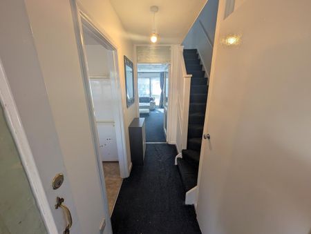 3 bedroom terraced house to rent - Photo 4