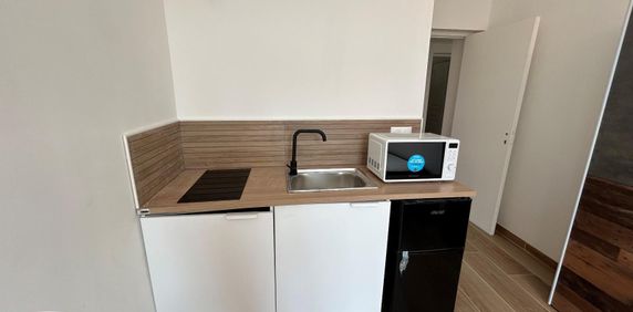 Location Appartement 1 pièce 16m² FAMARS 59300 - Photo 2