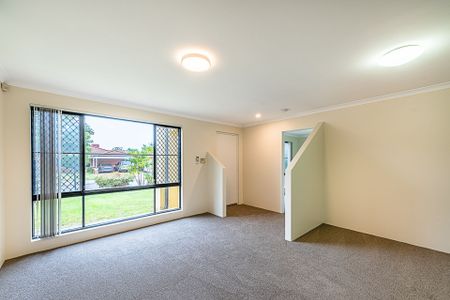 Fresh 4x2x2 in Central Location &ast;&ast; Home Open - Thursday 30&sol;01&sol;25 4&period;30pm to 4&period;45pm &ast;&ast; - Photo 4