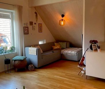 2½ Zimmer-Dachwohnung in Küssnacht am Rigi (SZ), möbliert, auf Zeit - Photo 2