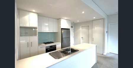 Oversized One Bedroom Apartment + Study Area With Enormous Balcony - Photo 5