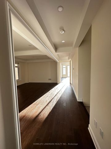 For Lease - 36 Upbound Court, East Gwillimbury, Ontario - Photo 4