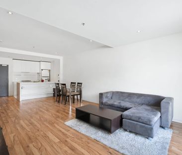 2 Bedroom Furnished Apartment in the Heart of Melbourne City with C... - Photo 1