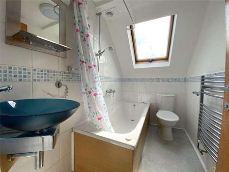 Chine Walk House, Alum Chine Road, Westbourne, Bournemouth, BH4 - Photo 3