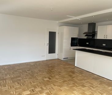 "Schön gelegene 2-Zimmer-Wohnung in gepflegter Wohnlage von Bad Pyr... - Foto 3