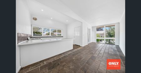 Charming Semi-Renovated 3-Bed Home - Photo 5