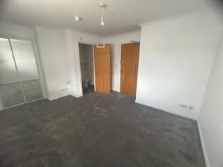 4 bedroom townhouse to rent - Photo 2