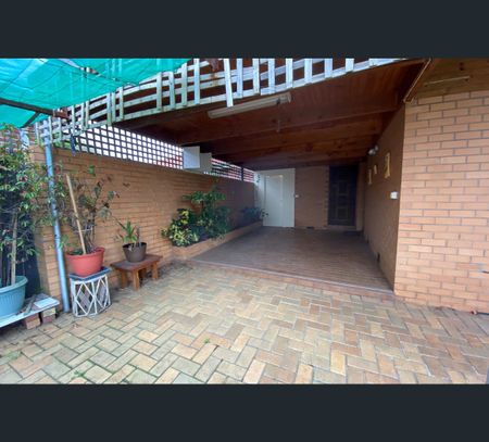 1 Dobson Avenue, Oakleigh East, Vic 3166 - Photo 2