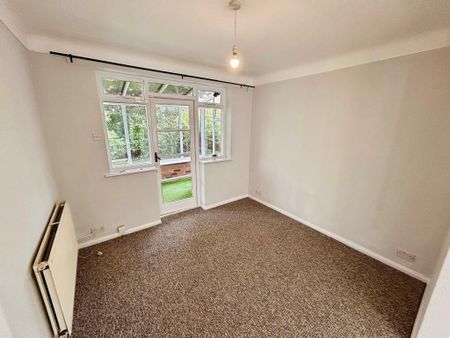 3 bedroom detached house to rent - Photo 2