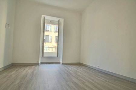 Location Appartement 3 pièces 71m² NICE 06000 - Photo 2