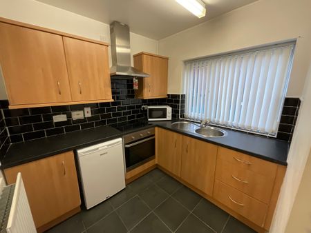 8 Ainsworth Pass, Belfast , BT13 3FQ - Photo 5