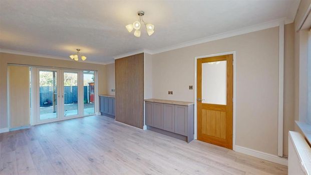 3 bedroom semi-detached house to rent - Photo 1