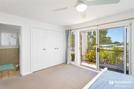 Immaculately Presented 3 Bedroom home with water views – Within a walk to the water’s edge - Photo 4