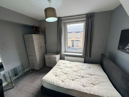 1 bed House Share - To Let - Photo 3