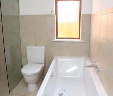 Apartment 2 556 Upper Newtownards Road, Belfast, BT4 3HE - Photo 6