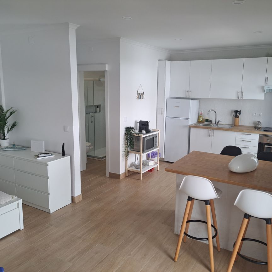 Apartamento T0 Monte Gordo para arrendamento de Outubro a Junho - Photo 1