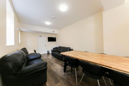 8 bedroom house to rent - Photo 3