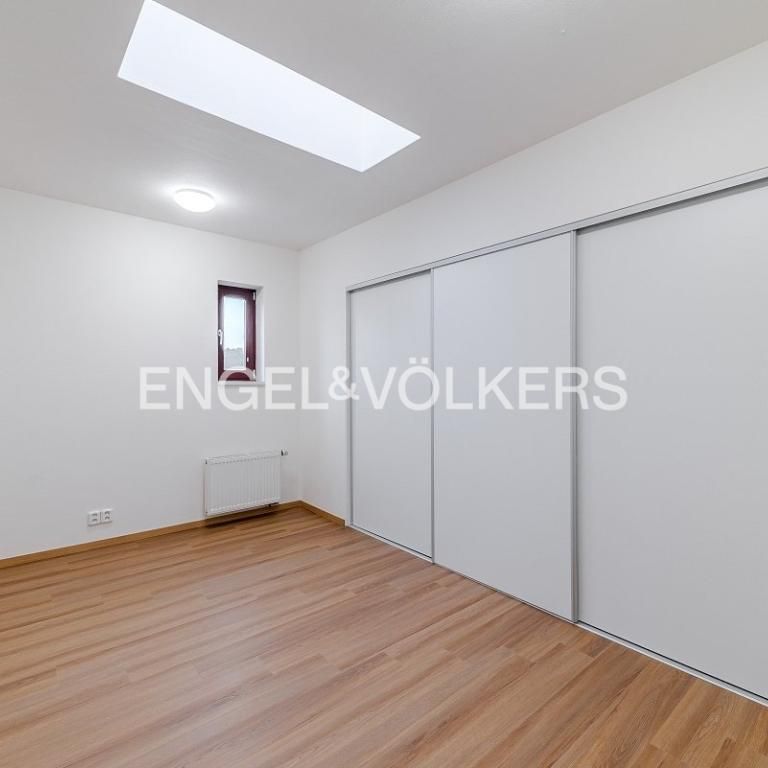 Pronájem bytu 4+1 80 m2 - Photo 1