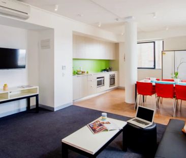 Single Bedroom – 6 Share Apartment - Photo 1