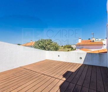 Vila Franca de Xira, Lisbon - Photo 3