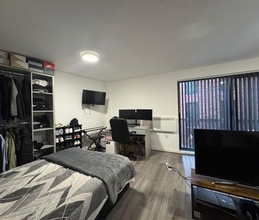 Studio to rent - Photo 5