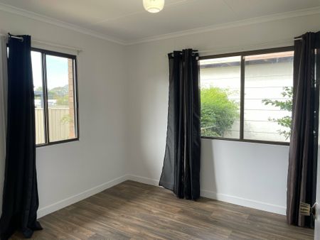 Freshly painted 3 bedroom Lowset home - Photo 5