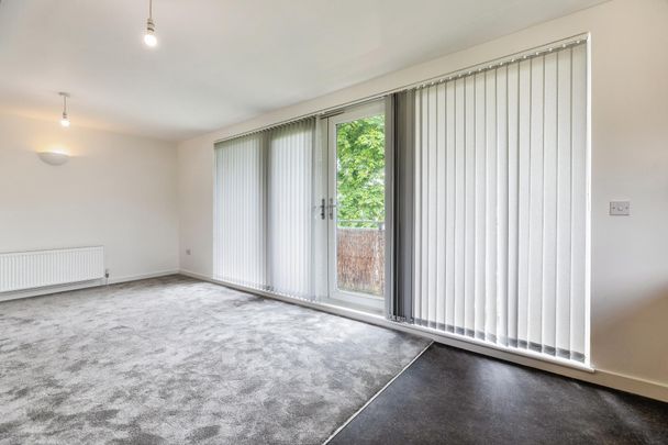 Mottingham Court, Sidcup Road - Photo 1