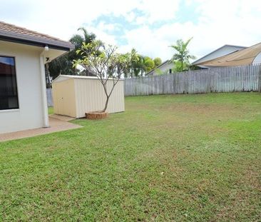 27 Greenview Drive, Mount Louisa - Photo 6