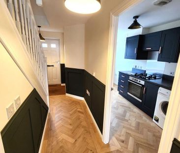 3 bedroom end of terrace house to rent - Photo 5