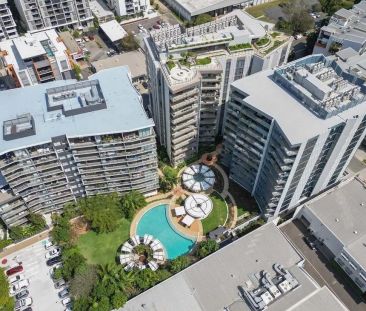 Contemporary One Bedroom Plus Study in Enclave Residences - Photo 1