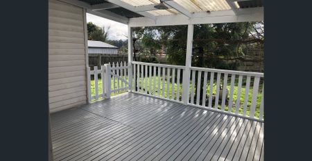 Close to Parks, Transport and Schools! - Photo 5