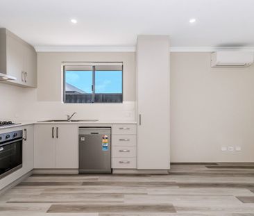 11B Lambent Terrace, Baldivis, WA 6171 - Photo 5