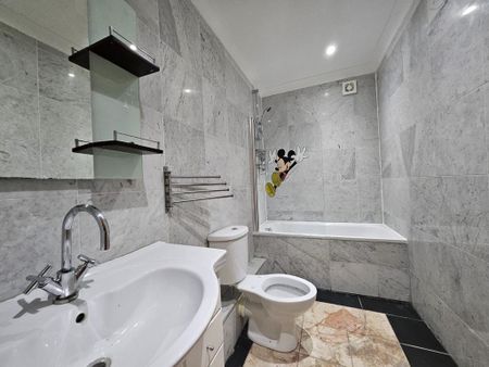 5 bedroom apartment to rent - Photo 4