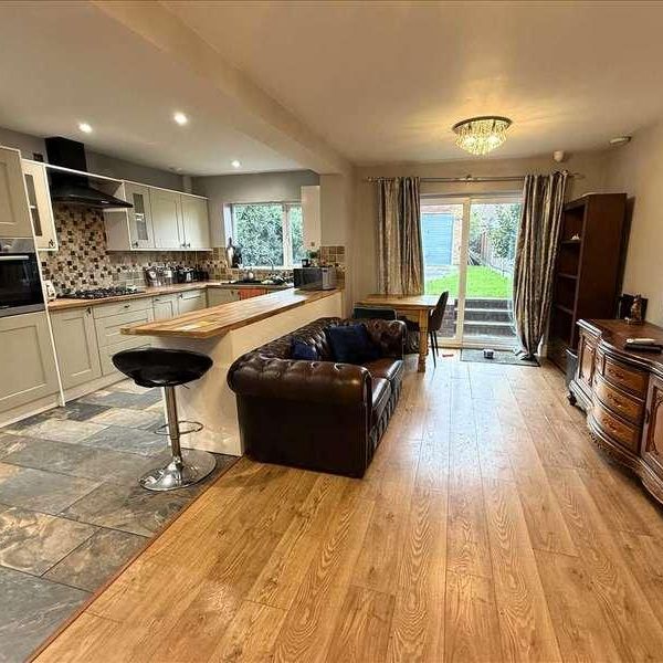 Singlewell Road, Gravesend, DA11 - Photo 1