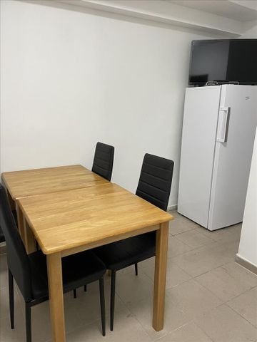 Kiadó jó állapotú lakás - Győr - Fotó 3