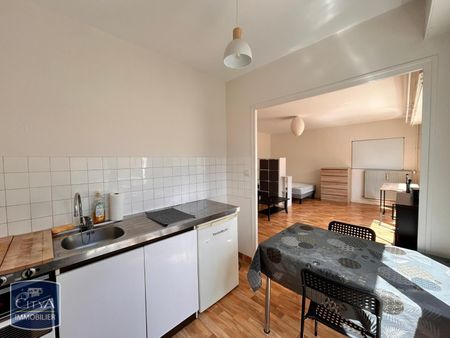 Location Appartement 1 pièce 33m² LAVAL 53000 - Photo 2
