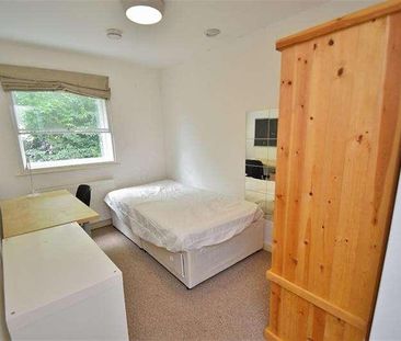 Sparkford Close, SO22 - Photo 6