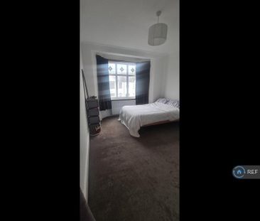 3 bedroom terraced house to rent - Photo 6