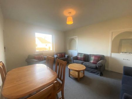 5 bedroom semi-detached house to rent - Photo 2